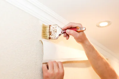 Pose de papier peint à Reuves — revêtements muraux et toiles de verre